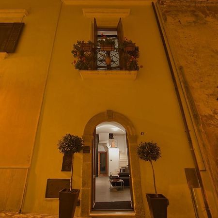 Zenthe Small Luxury B&B บรินดิซิ ภายนอก รูปภาพ