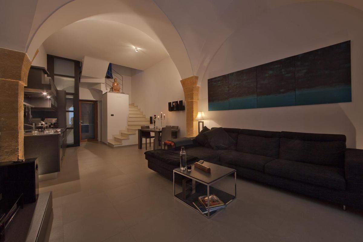 Zenthe Small Luxury B&B บรินดิซิ ภายนอก รูปภาพ