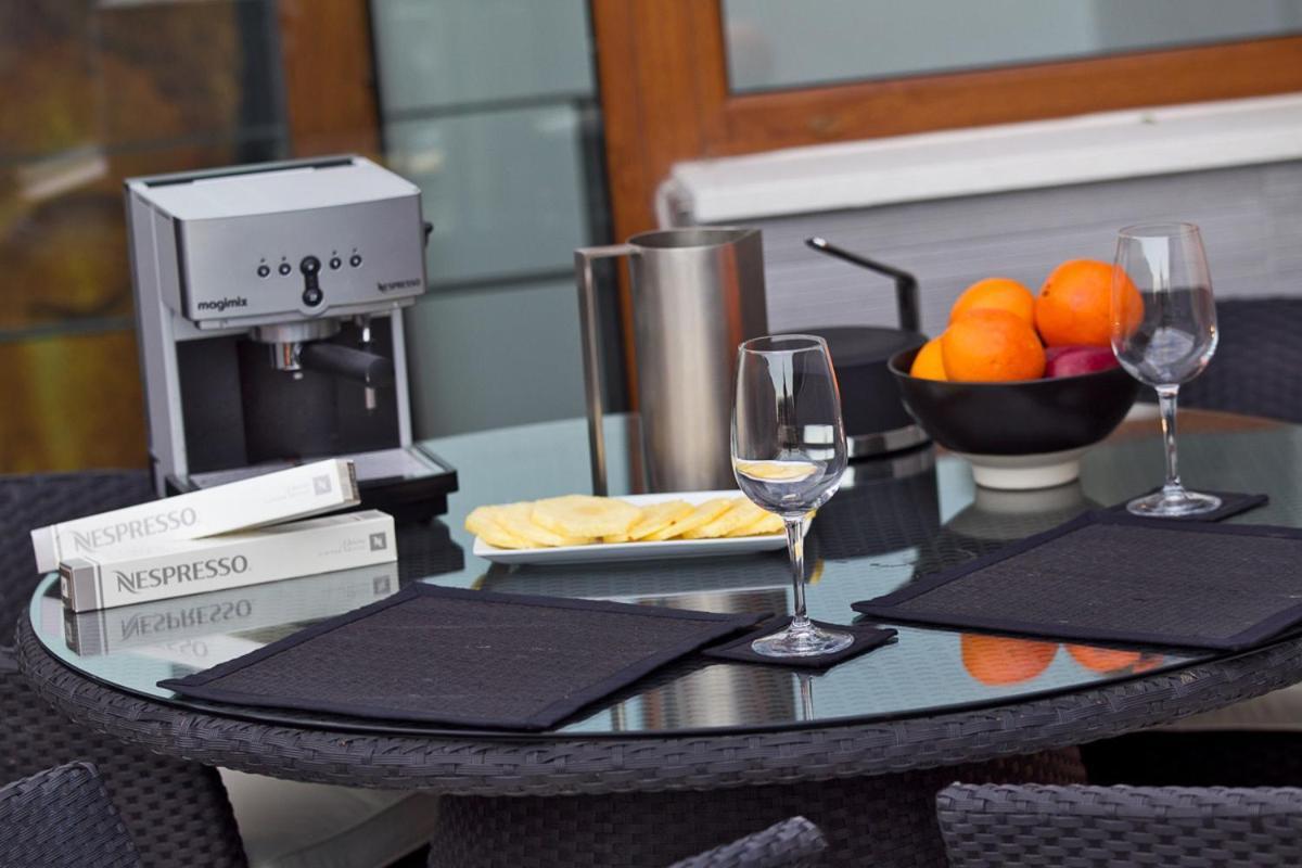 Zenthe Small Luxury B&B บรินดิซิ ภายนอก รูปภาพ
